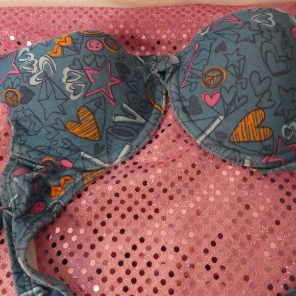 G:21 | size 34A | Blue Underwire Bra | Stars - Peace - Hearts - Picture 4 of 9